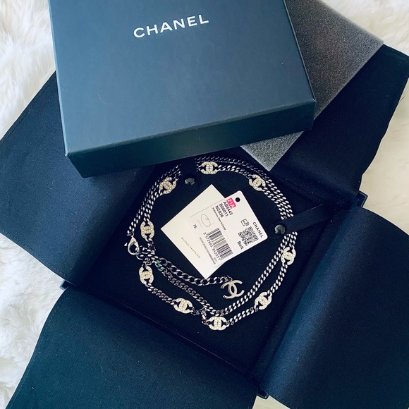 CHANEL Ruthenium, Silver & Crystal CC Metal Chain & Strass Belt RARE - Picture 14 of 16